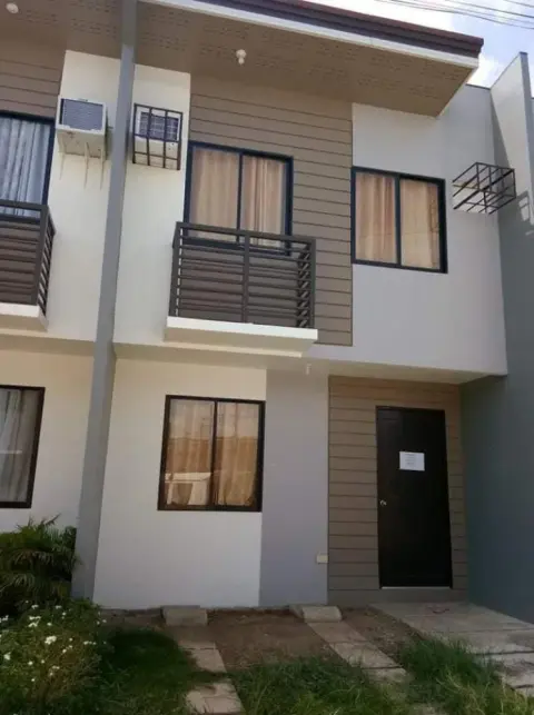 two-storey-house-in-mimosa-labangon-cebu-city-for-rent