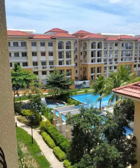 furnished-two-bedroom-unit-in-san-remo-oasis-in-cebu-city-for-rent