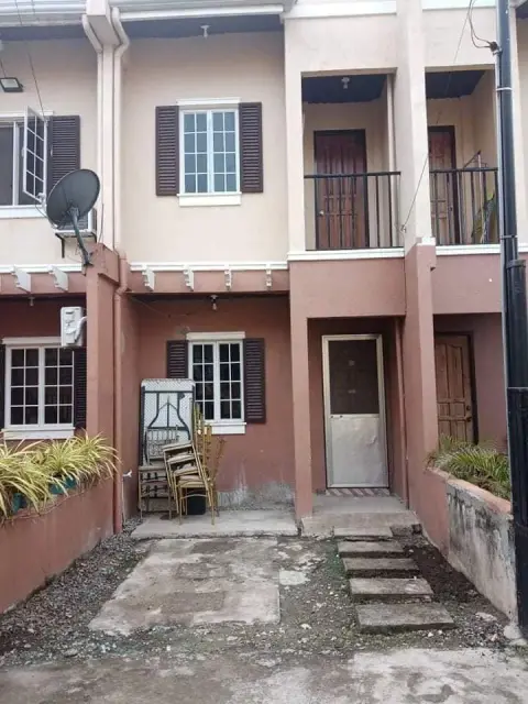 Apartment / 2 Bedrooms / Unfurnished / Apartment in Bankal - Ramirez Drive Ticgahon Bankal, Lapu Lapu City, Cebu
