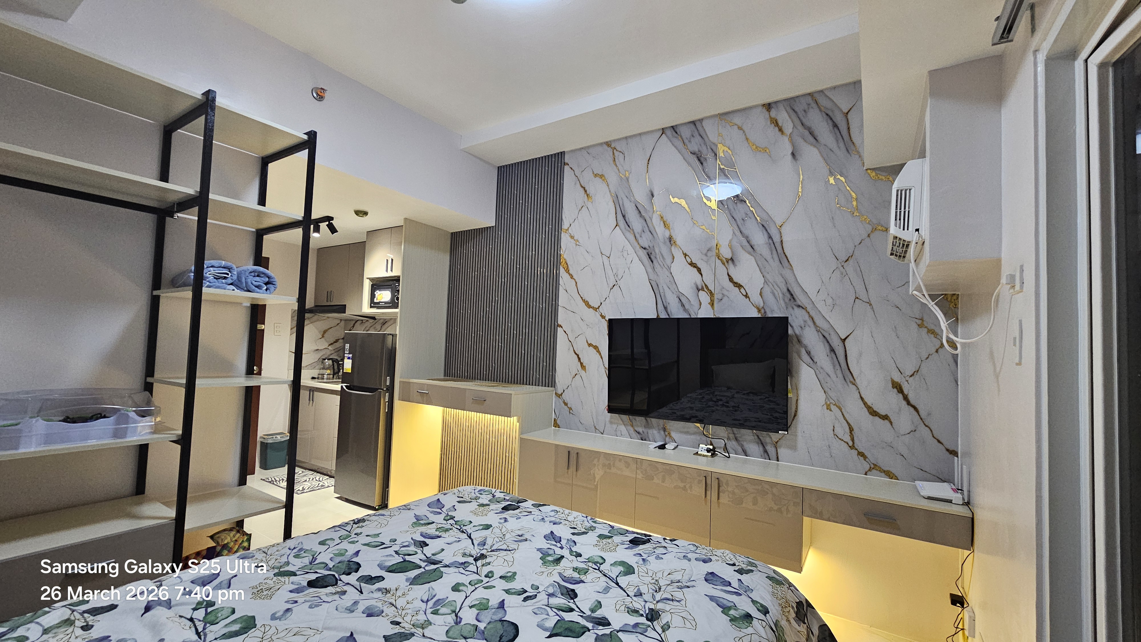 FOR RENT ‼️  STUDIO UNIT WITH BALCONY https://www.rent.ph/uploads/0000/115/2026/03/28/10001432941.jpg