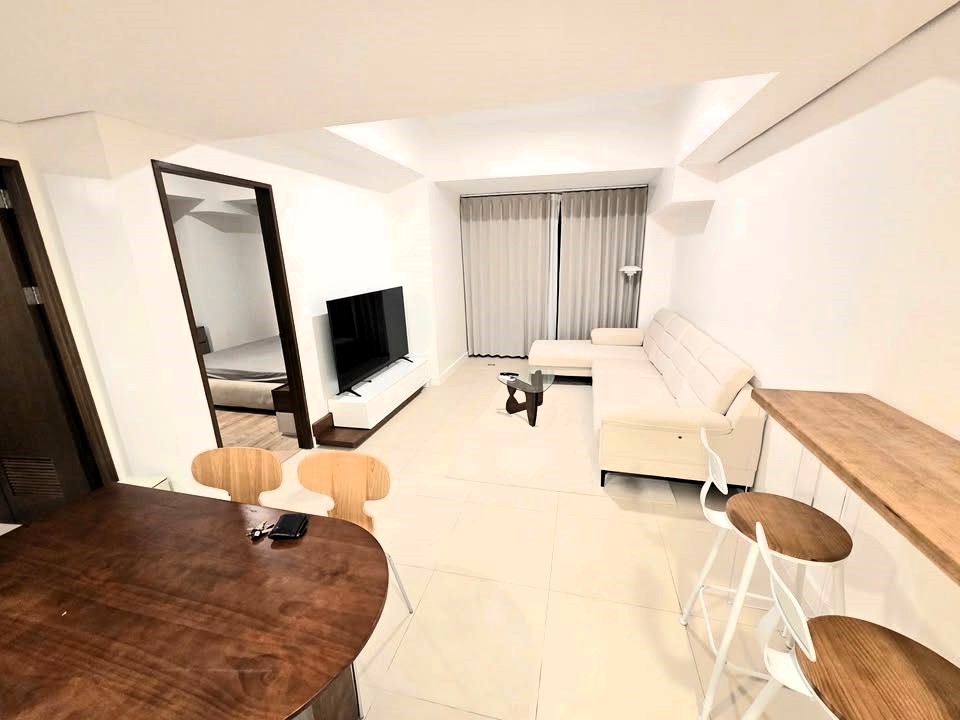 Fully Furnished 1 Bedroom Condo with balcony in 38 Park Avenue It Park Lahug Cebu City https://www.rent.ph/uploads/0000/230/2025/12/17/596809546-2012309899335498-6847939340729035230-n1.jpg