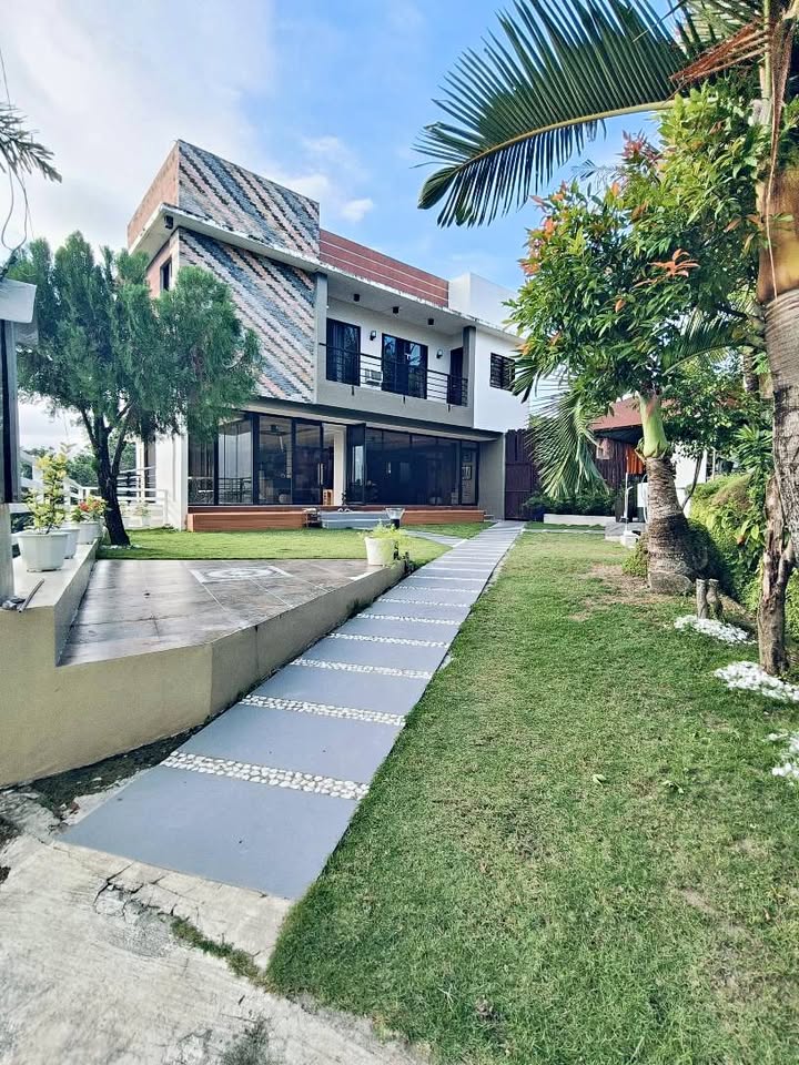 For rent overlooking 4 bedroom house in Talisay City Cebu https://www.rent.ph/uploads/0000/230/2026/03/14/637770685-10228407336402255-5934581397518378161-n.jpg