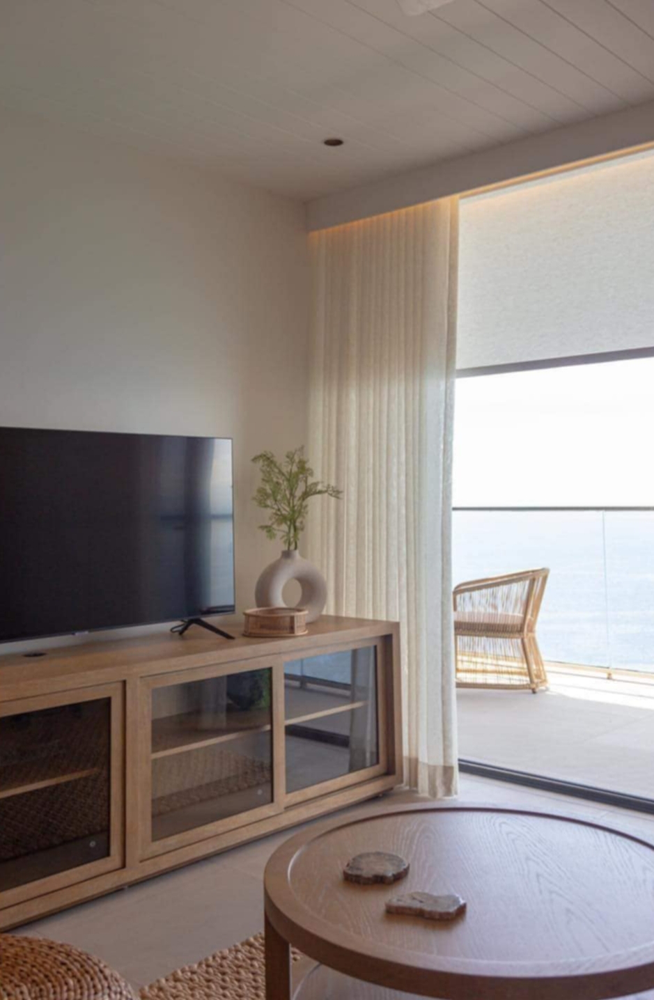 1 Bedroom for RENT, Beachfront condo at the Reef Residences in Mactan Cebu https://www.rent.ph/uploads/0000/24/2026/01/14/img-20240808-012723.jpg