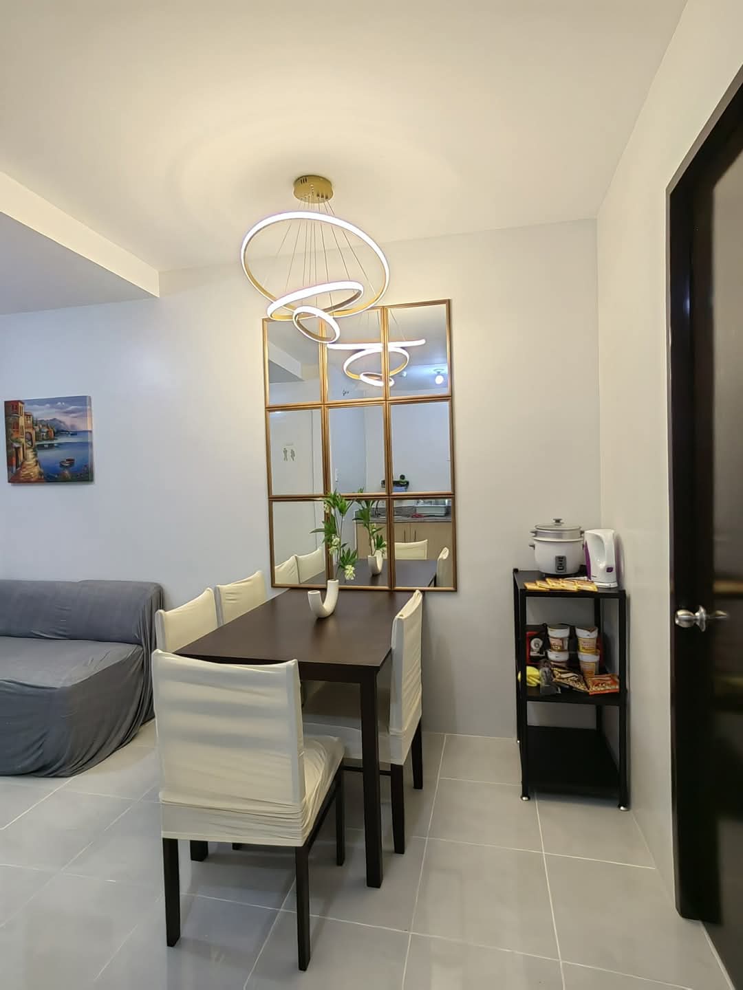 Deca Homes Banilad Condominium for Rent https://www.rent.ph/uploads/0000/25/2025/05/31/1000009553.jpg