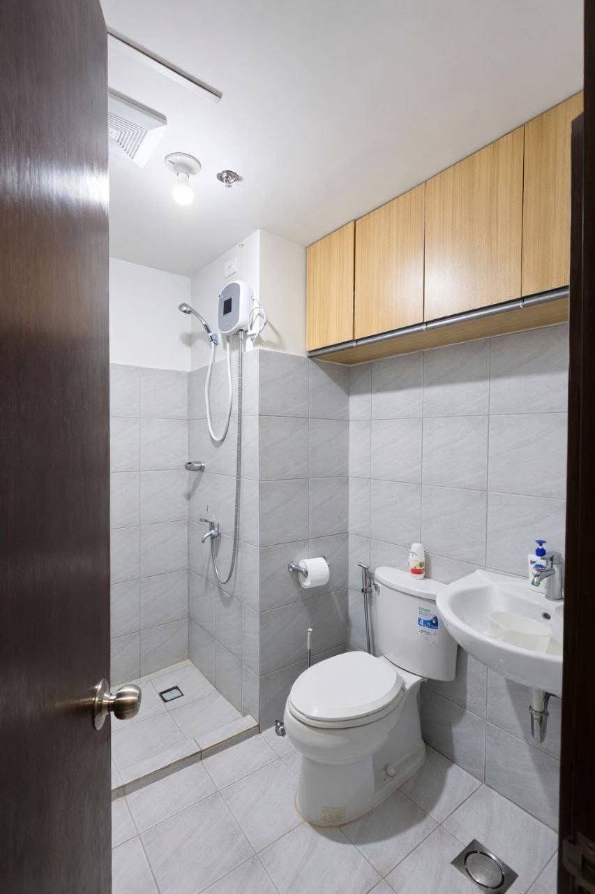 Condominium for Rent in Casa Mira Guadalupe https://www.rent.ph/uploads/0000/25/2026/04/04/img-8647.jpeg