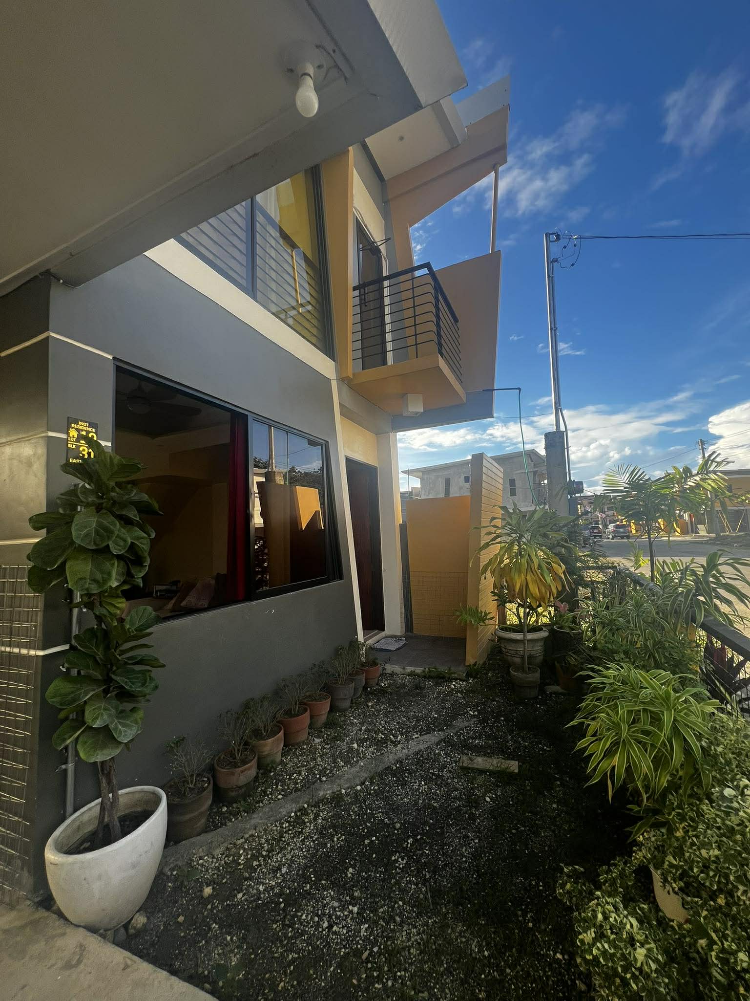 House and Lot in EastlandcEstate Phase II for RENT https://www.rent.ph/uploads/0000/302/2026/02/05/10000214141.jpg