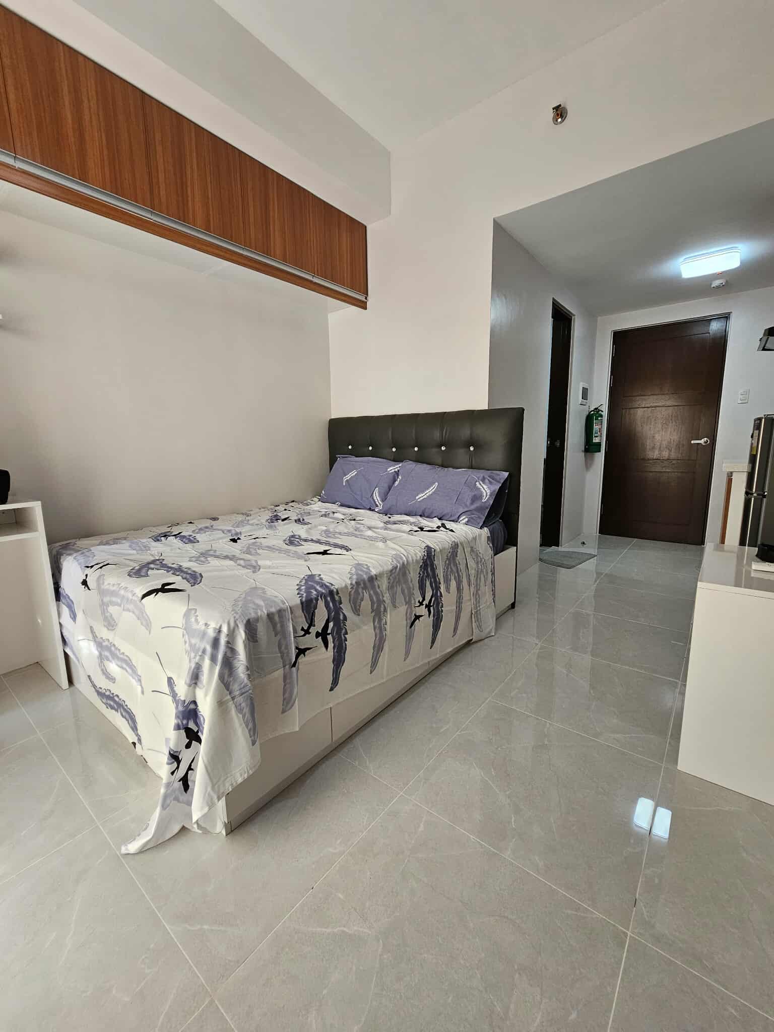 Cozy Furnished Studio Unit in Casamira Towers Mandaue https://www.rent.ph/uploads/0000/485/2025/10/23/566499047-2845275812349289-7643372016180819500-n.jpg