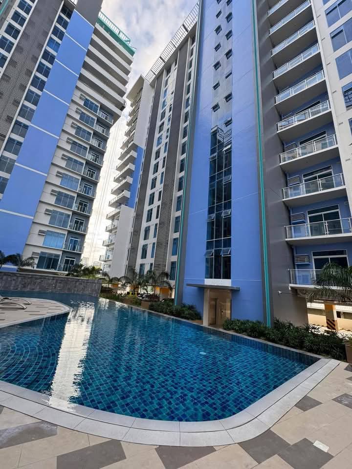 FOR RENT: NEWLY TURN-OVER FULLY-FURNISHED UNIT W/ PARKING LOT @MIVELA GARDEN RESIDENCES https://www.rent.ph/uploads/0000/830/2025/06/24/fb-img-1750621671366.jpg