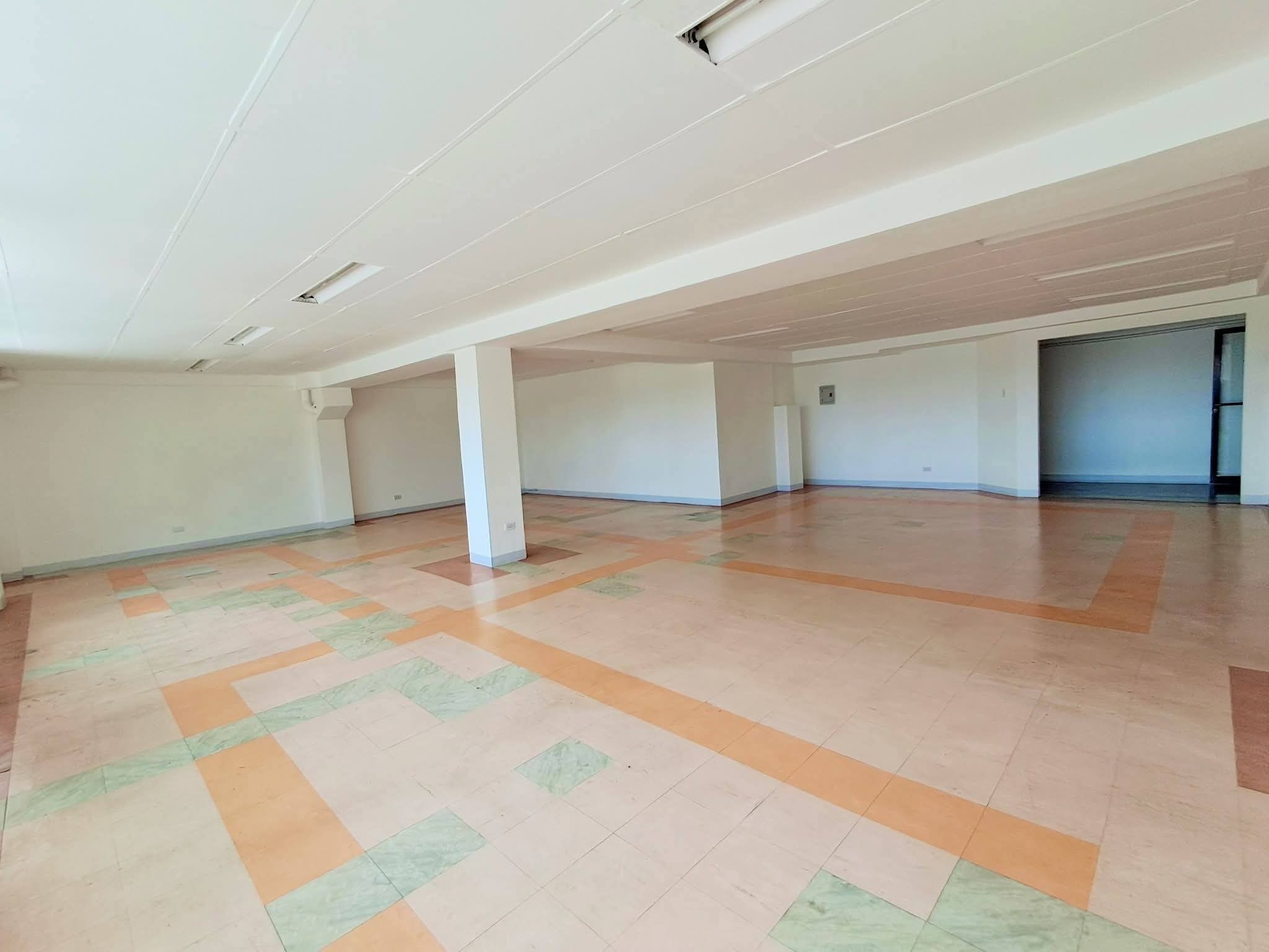 OFFICE COMMERCIAL SPACE FOR RENT IN AS FORTUNA 129.87SQM FOURTH FLOOR https://www.rent.ph/uploads/0000/914/2026/03/31/1000289396.jpg