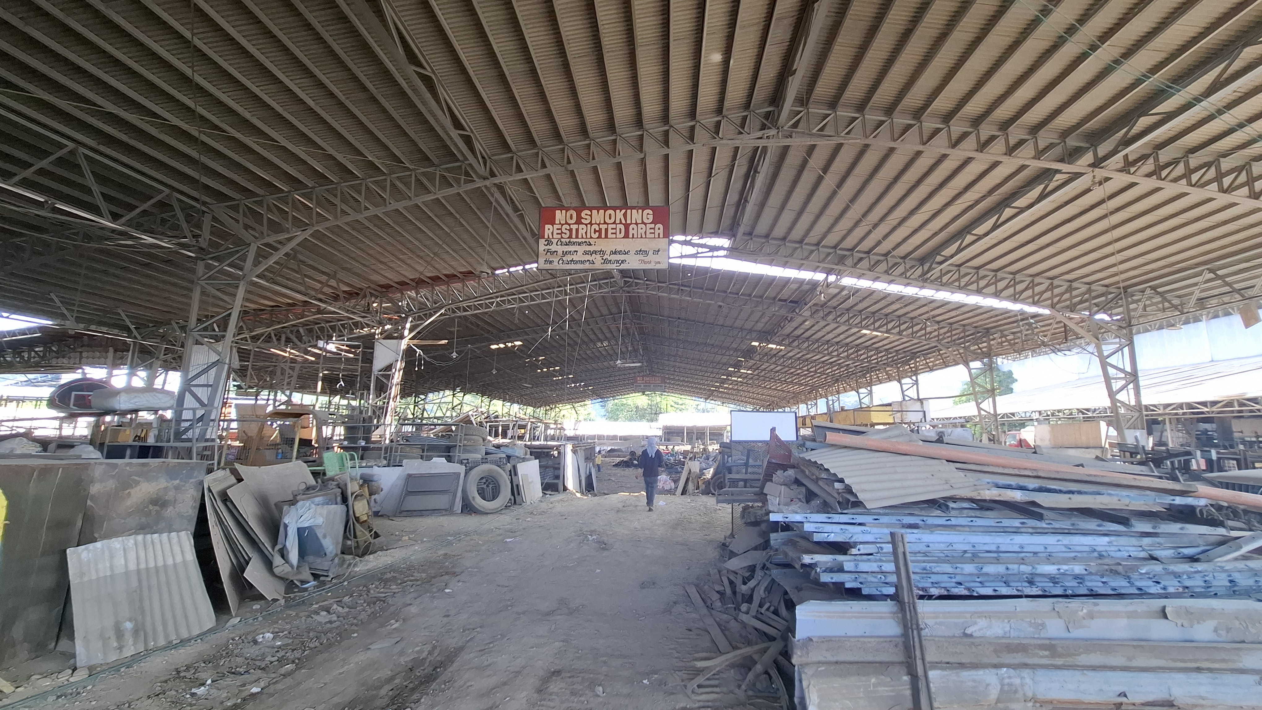 5,000sqm Warehouse for Lease in Cagayan de Oro City, along the highway. https://www.rent.ph/uploads/0012/12710/2025/11/04/1000016463.jpg