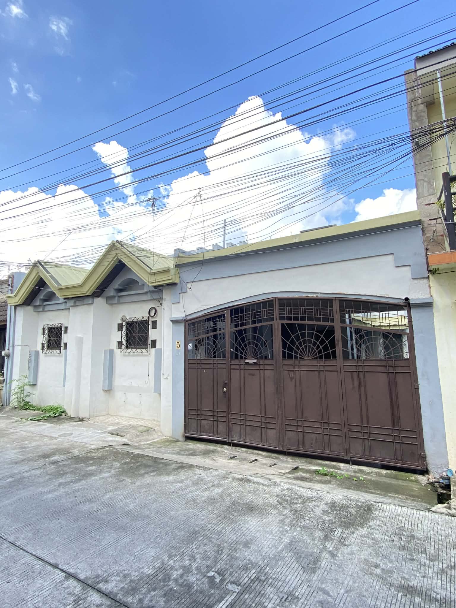 ✨ House for Rent in Elrio! Spacious, Secure & Convenient ✨ https://www.rent.ph/uploads/0012/12935/2025/11/28/54deecfd-8800-45ae-8b28-f5bbdeeb0eb5.jpg