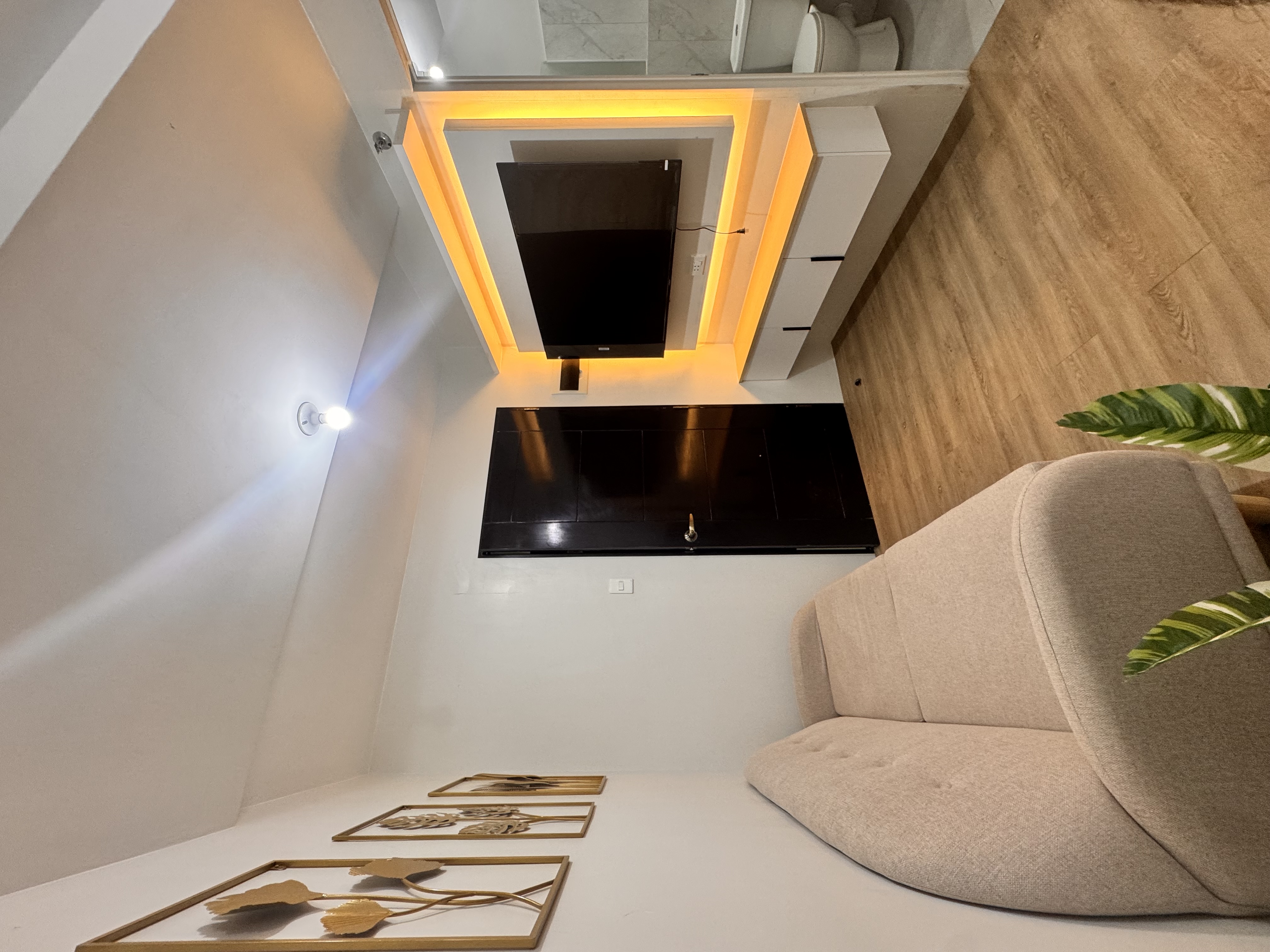 Budget-Friendly Condo in Urban Deca Banilad‼️ https://www.rent.ph/uploads/0013/13678/2026/03/24/img-4166.jpeg