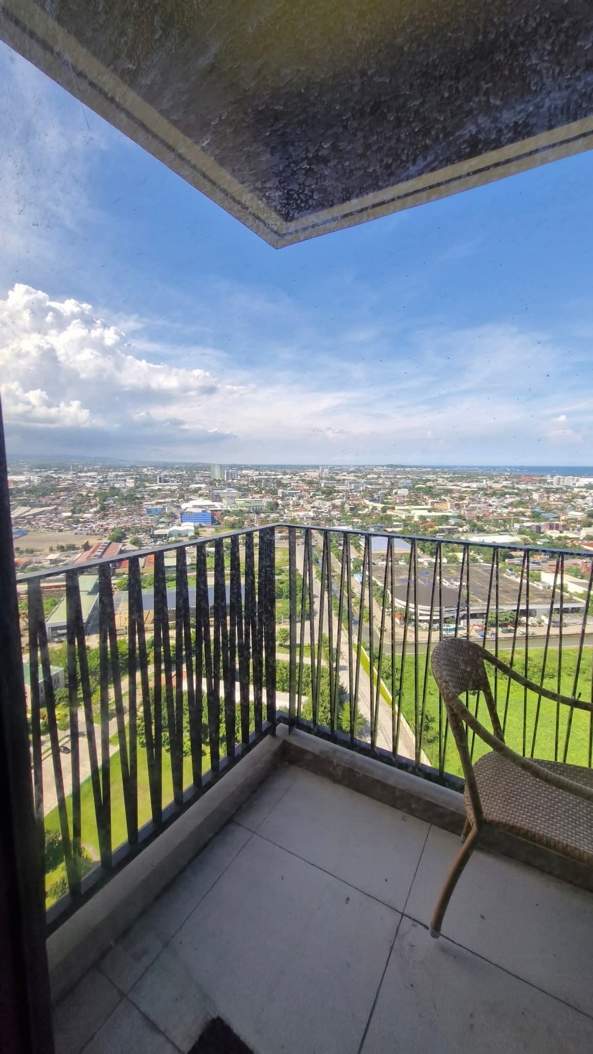 Mandani Bay Tower 2, 29th Floor, Seaviewing https://www.rent.ph/uploads/0015/15888/2026/01/29/c.jpg