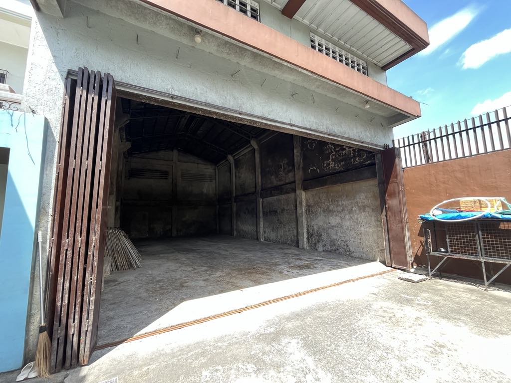 Warehouse in Naga City https://www.rent.ph/uploads/0018/18630/2025/06/20/a9552708-6490-492d-b31c-7198c053ac14.jpeg