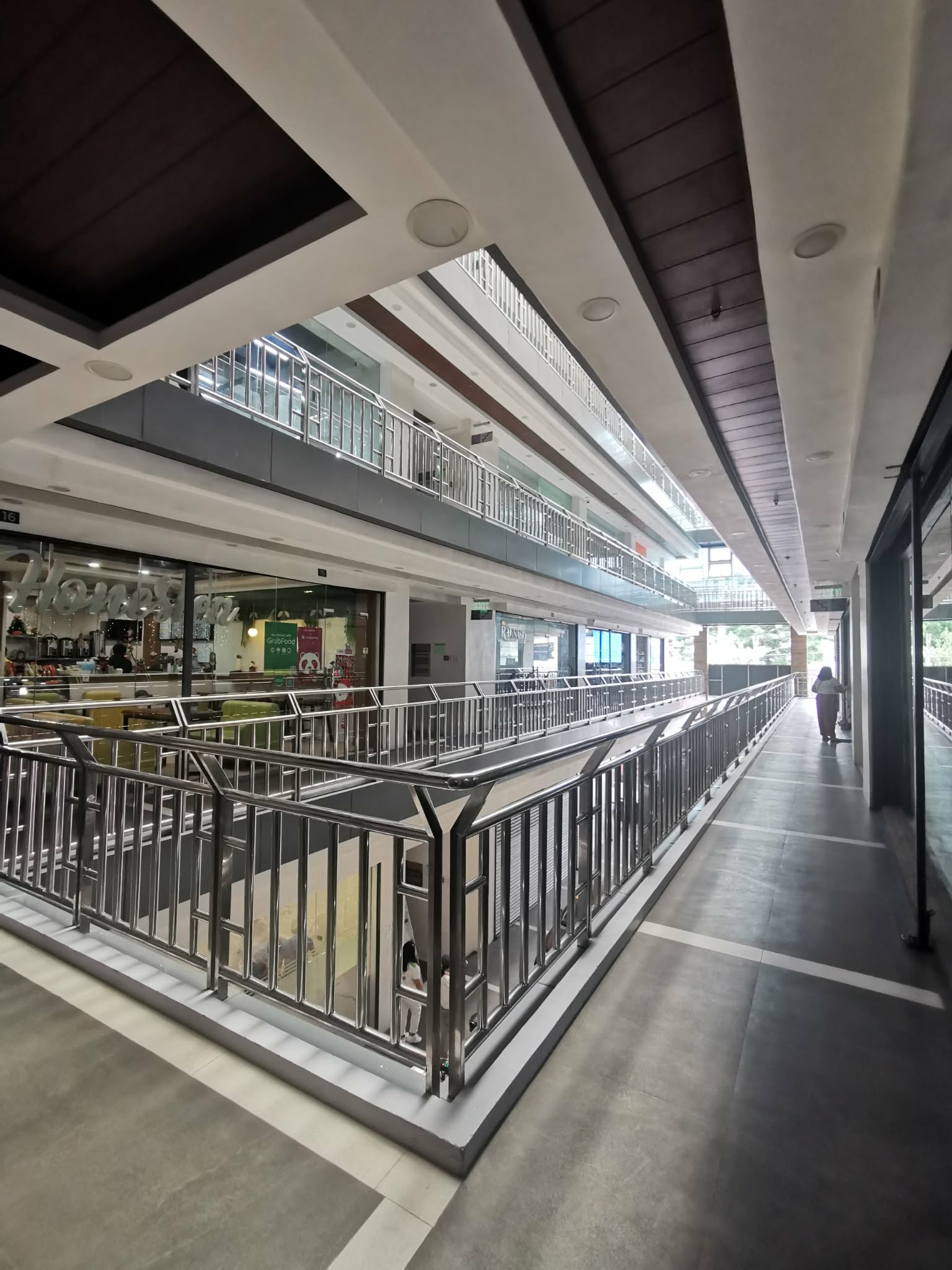 FOR LEASE: Strategic Commercial Space in Davao City – Ideal for Growing Businesses https://www.rent.ph/uploads/0018/18968/2026/04/04/647415534-35380248471574086-4600145056737713212-n.jpg