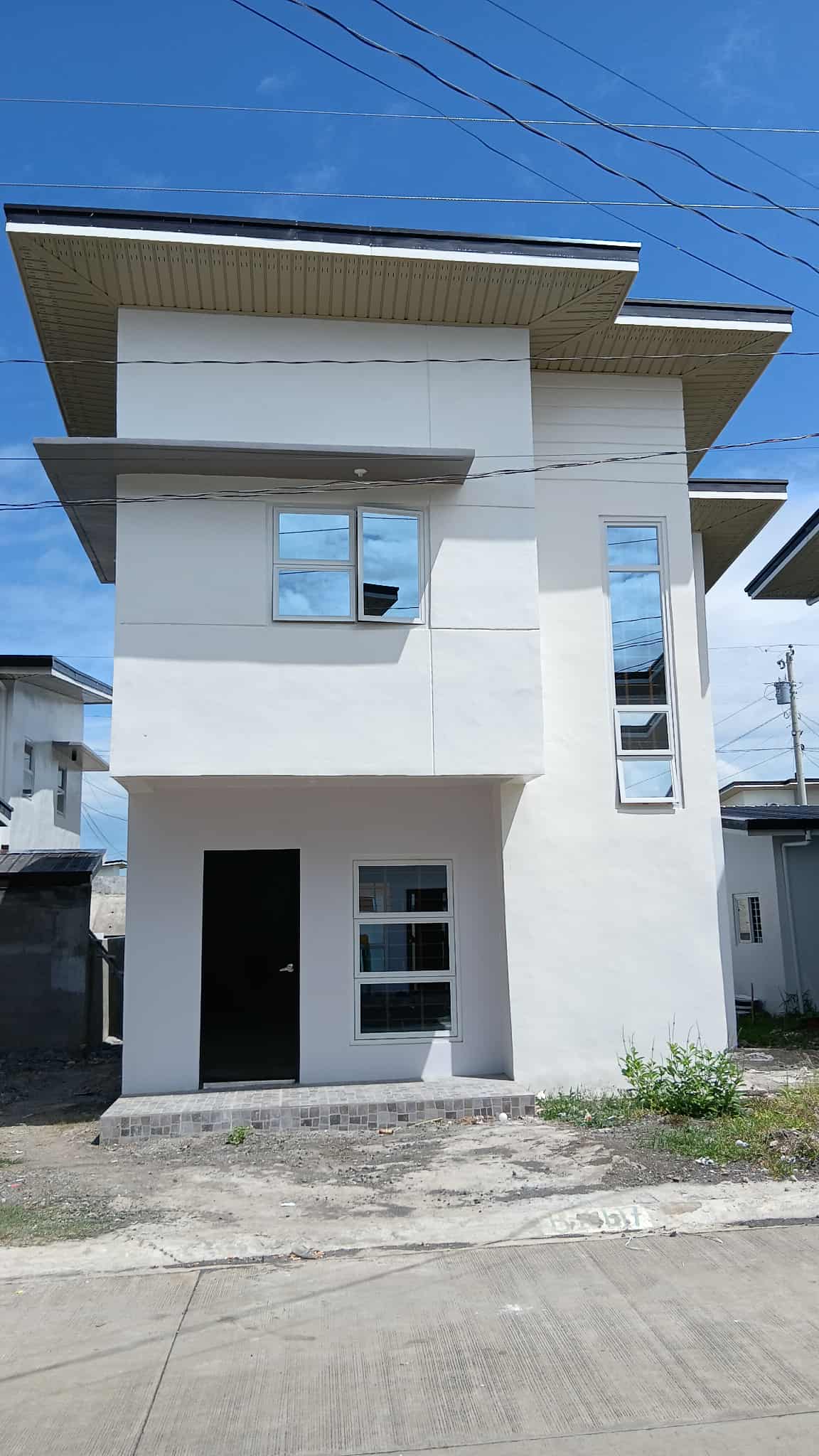 Erica 2-Storey 3BR https://www.rent.ph/uploads/0018/18969/2026/03/28/1000020425.jpg