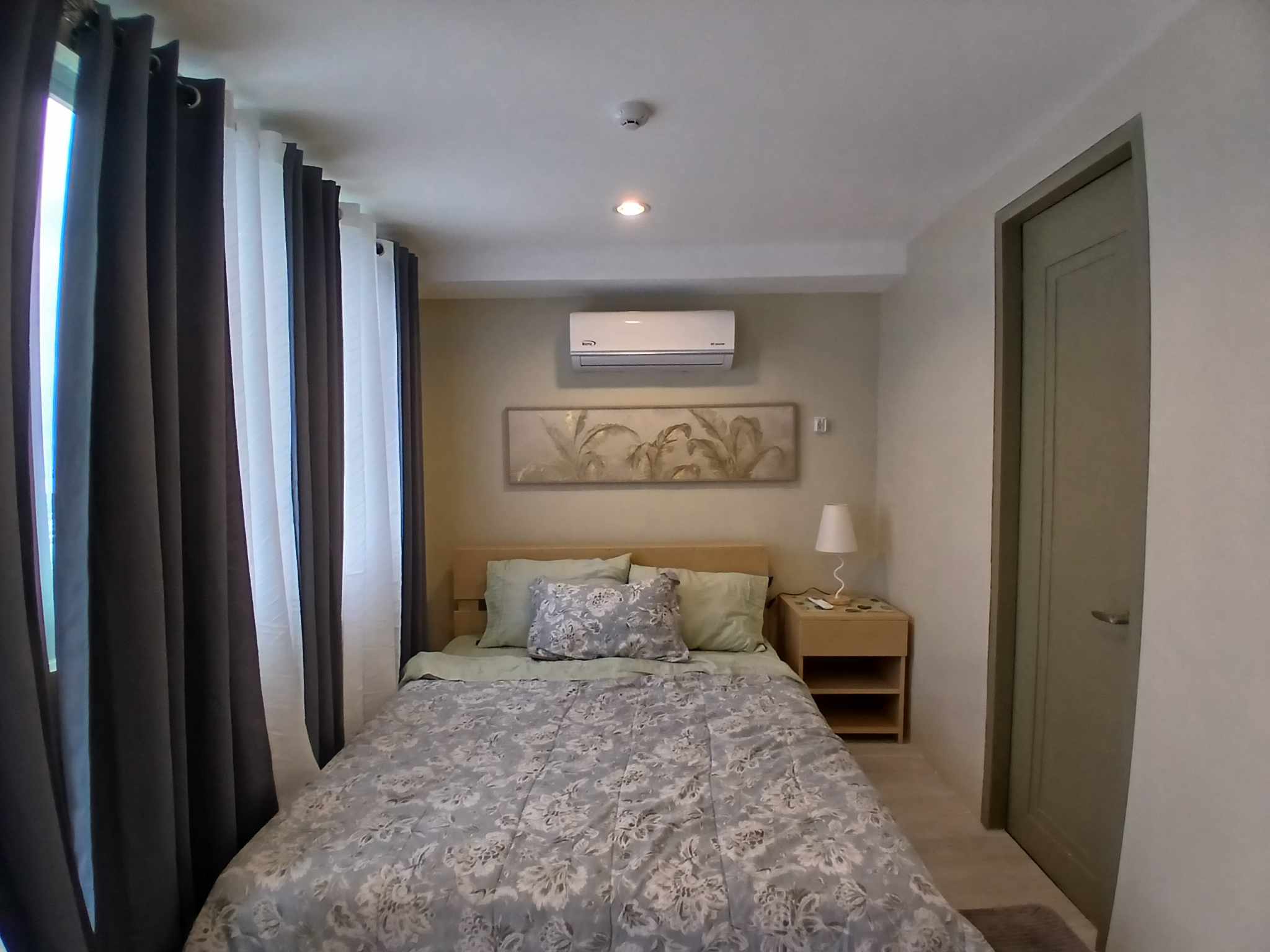 Modern Studio for Rent at Cityscapes Grand Tower https://www.rent.ph/uploads/0019/19013/2025/08/21/cityscape03.jpg