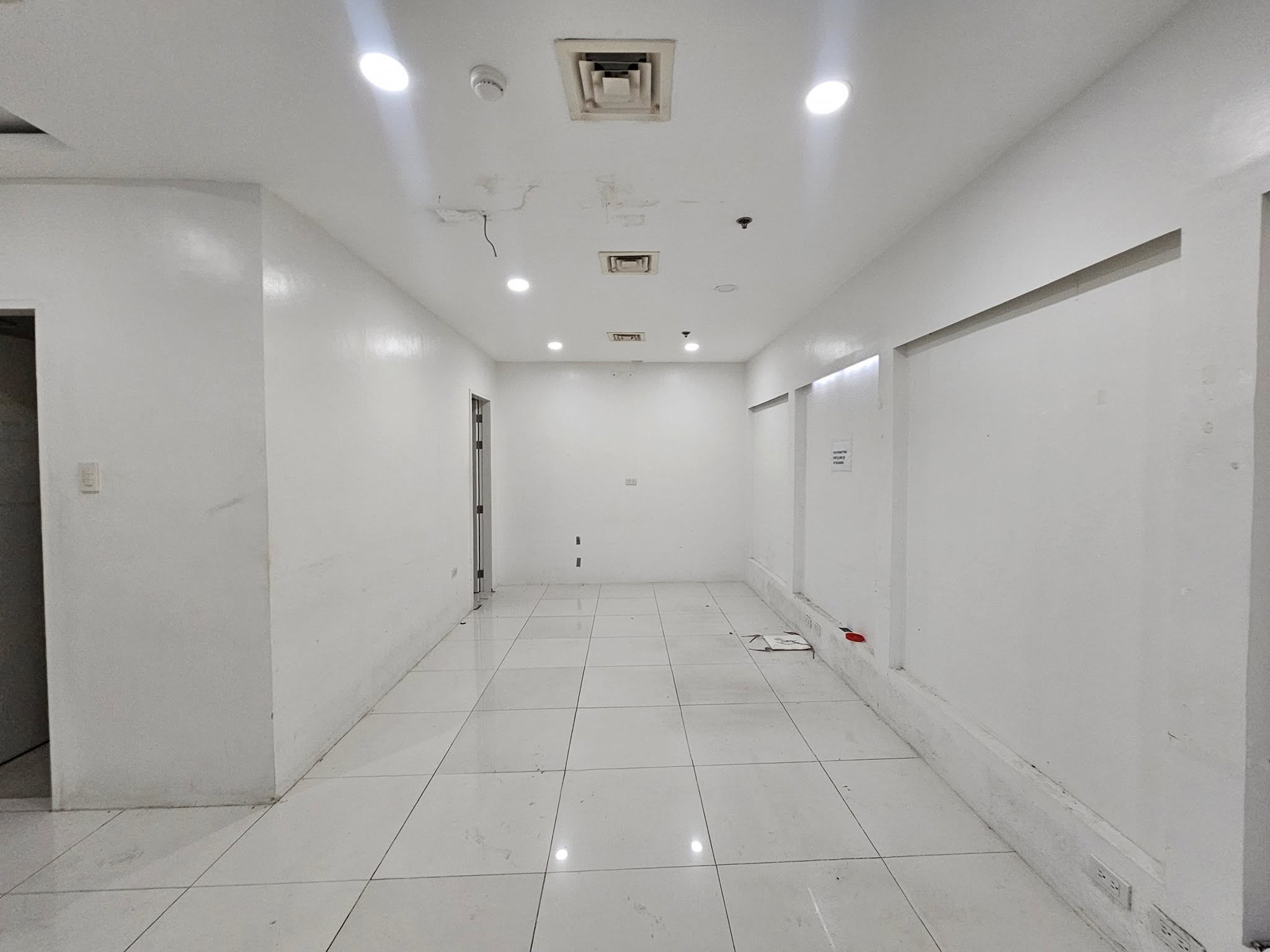 OFFICE SPACE FOR LEASE- CEBU BUSINESS PARK https://www.rent.ph/uploads/0019/19266/2026/02/22/586720404-1174794738121084-8189266577289083003-n.jpg