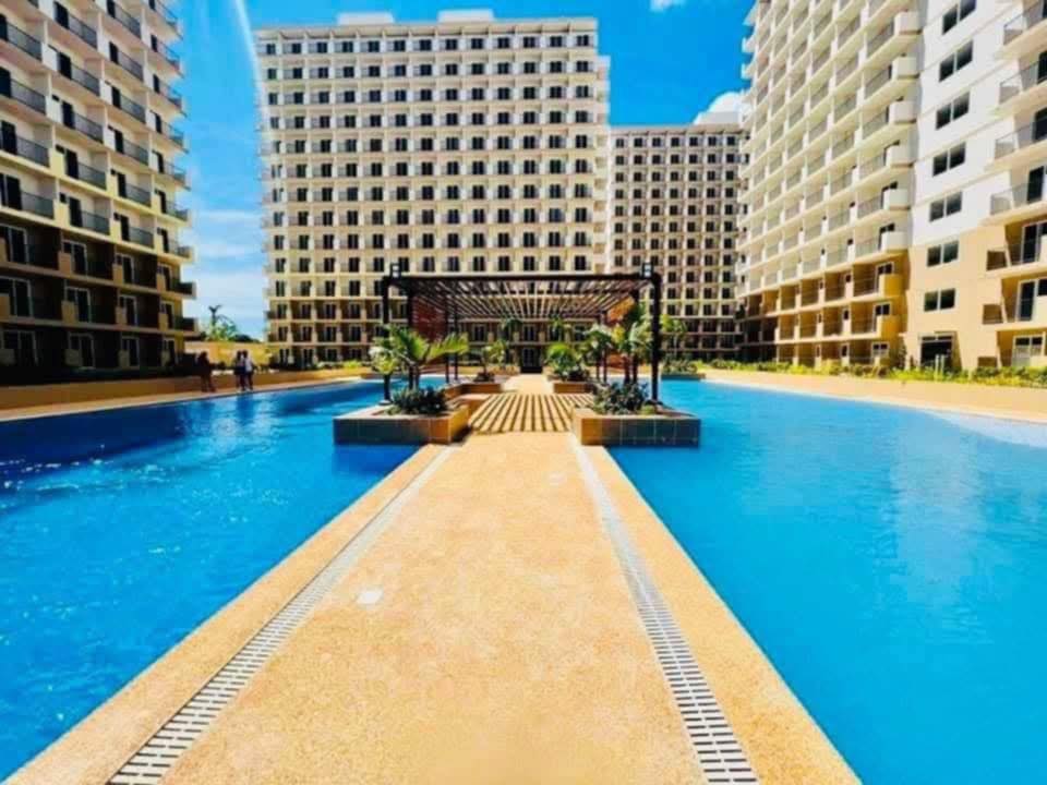 FOR RENT-STUDIO WITH BALCONY https://www.rent.ph/uploads/0019/19479/2025/06/20/1.jpg