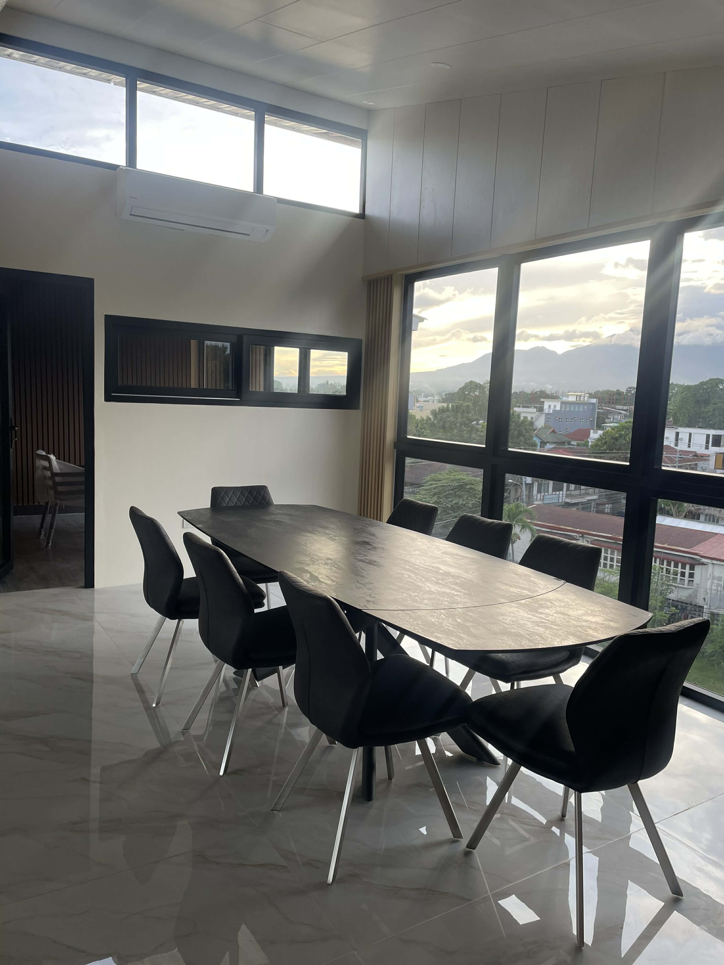 For RENT: Penthouse https://www.rent.ph/uploads/0019/19747/2025/12/28/145bd6af-8ef8-491f-9766-44ca41b89016.jpg