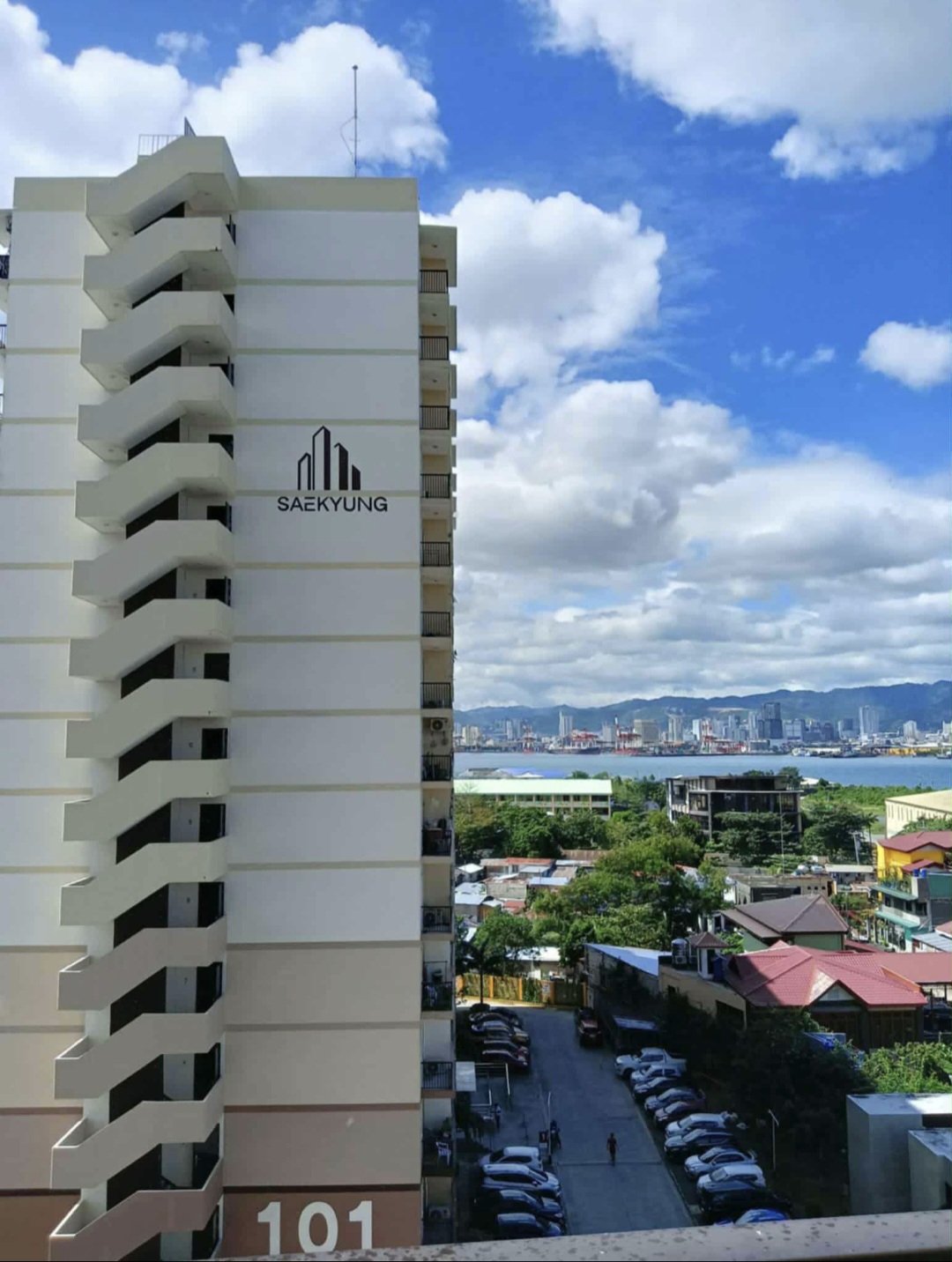 Studio -Condominium https://www.rent.ph/uploads/0019/19777/2025/10/23/1000022108.jpg