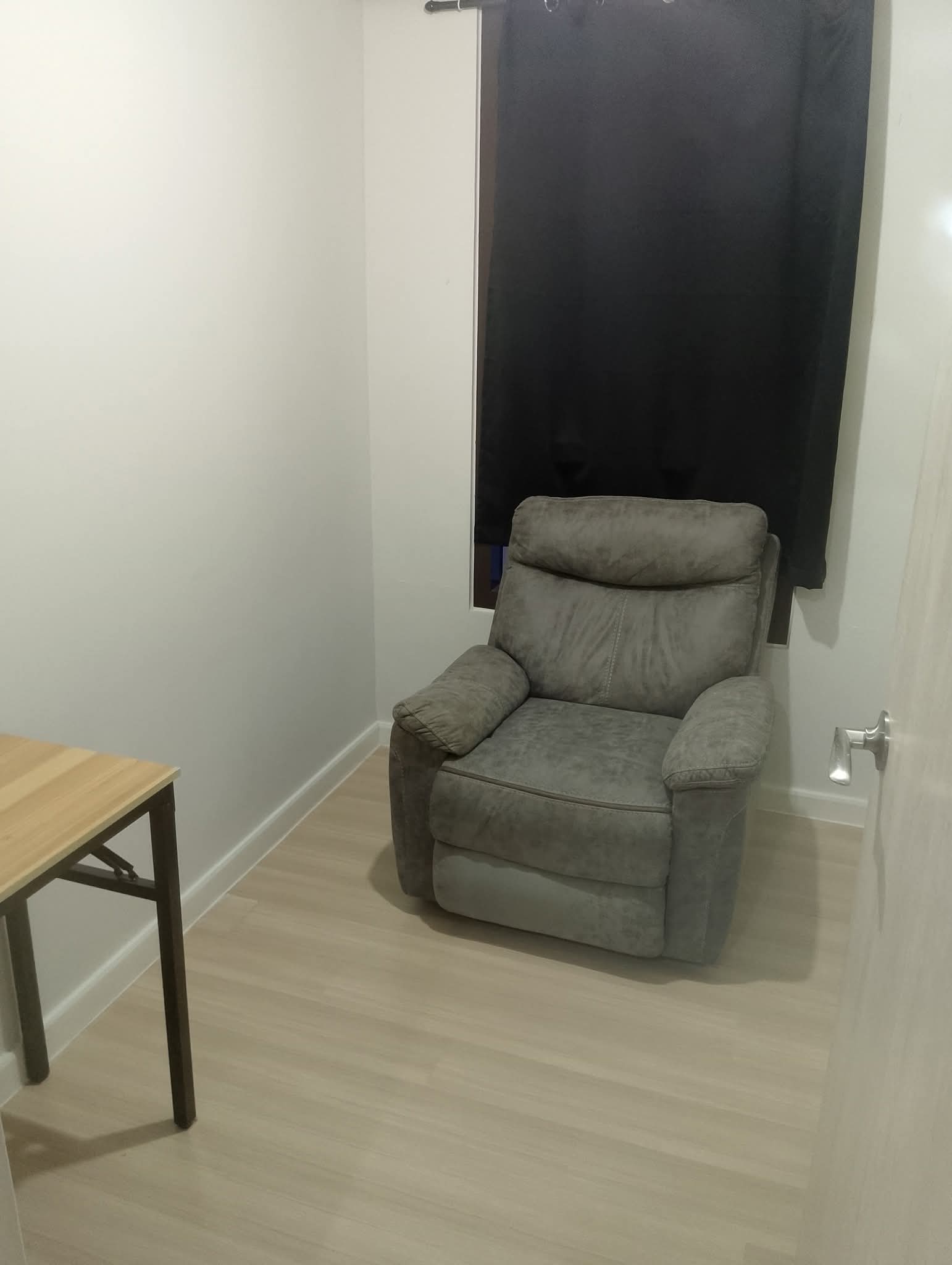 1Bedroom-Condominium https://www.rent.ph/uploads/0019/19777/2025/11/02/1000023166.jpg