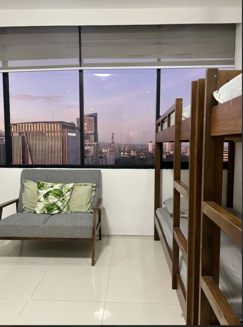 Studio-Condominium https://www.rent.ph/uploads/0019/19777/2026/03/20/1000043026.jpg