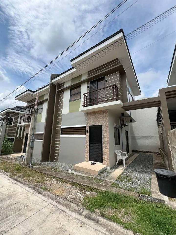 Duplex House for RENT in Minglanilla Highlands, Minglanilla Cebu https://www.rent.ph/uploads/0020/20483/2025/07/17/1.jpg