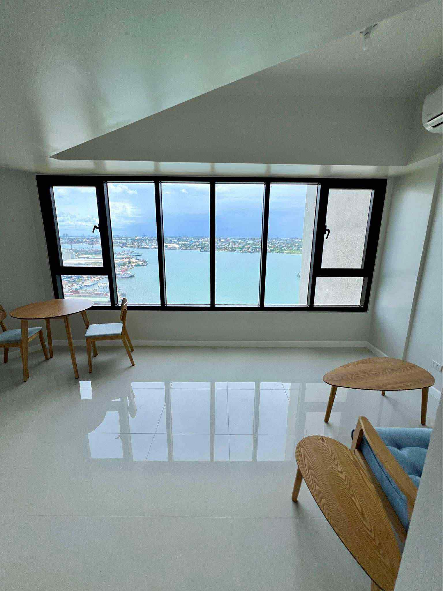 Mandani Bay Sea View 1BR for RENT Mandaue City Cebu https://www.rent.ph/uploads/0020/20483/2025/09/19/1.jpeg