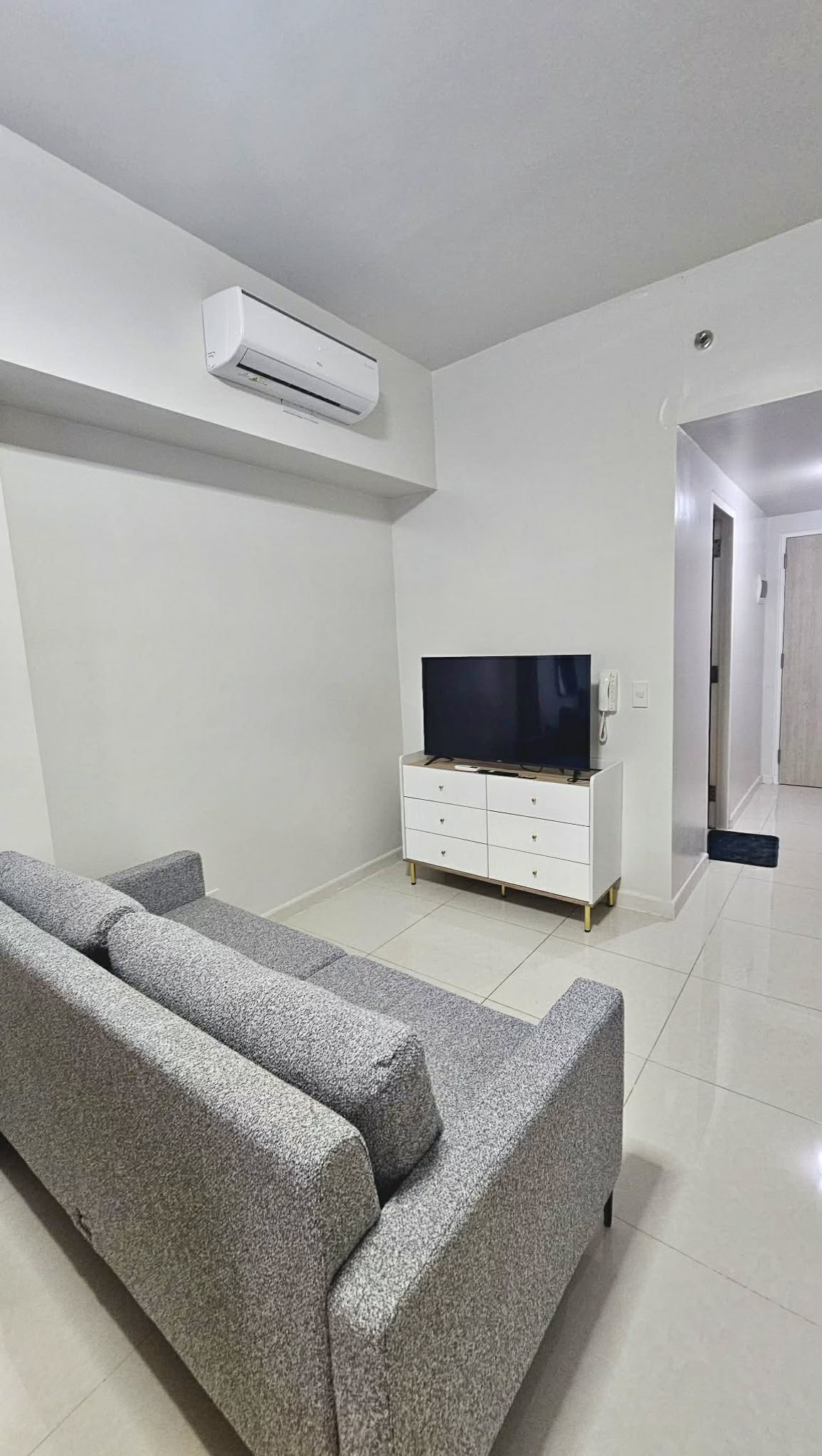 Furnished Studio for RENT in Mandani Bay, Mandaue City https://www.rent.ph/uploads/0020/20483/2026/03/08/12.jpg