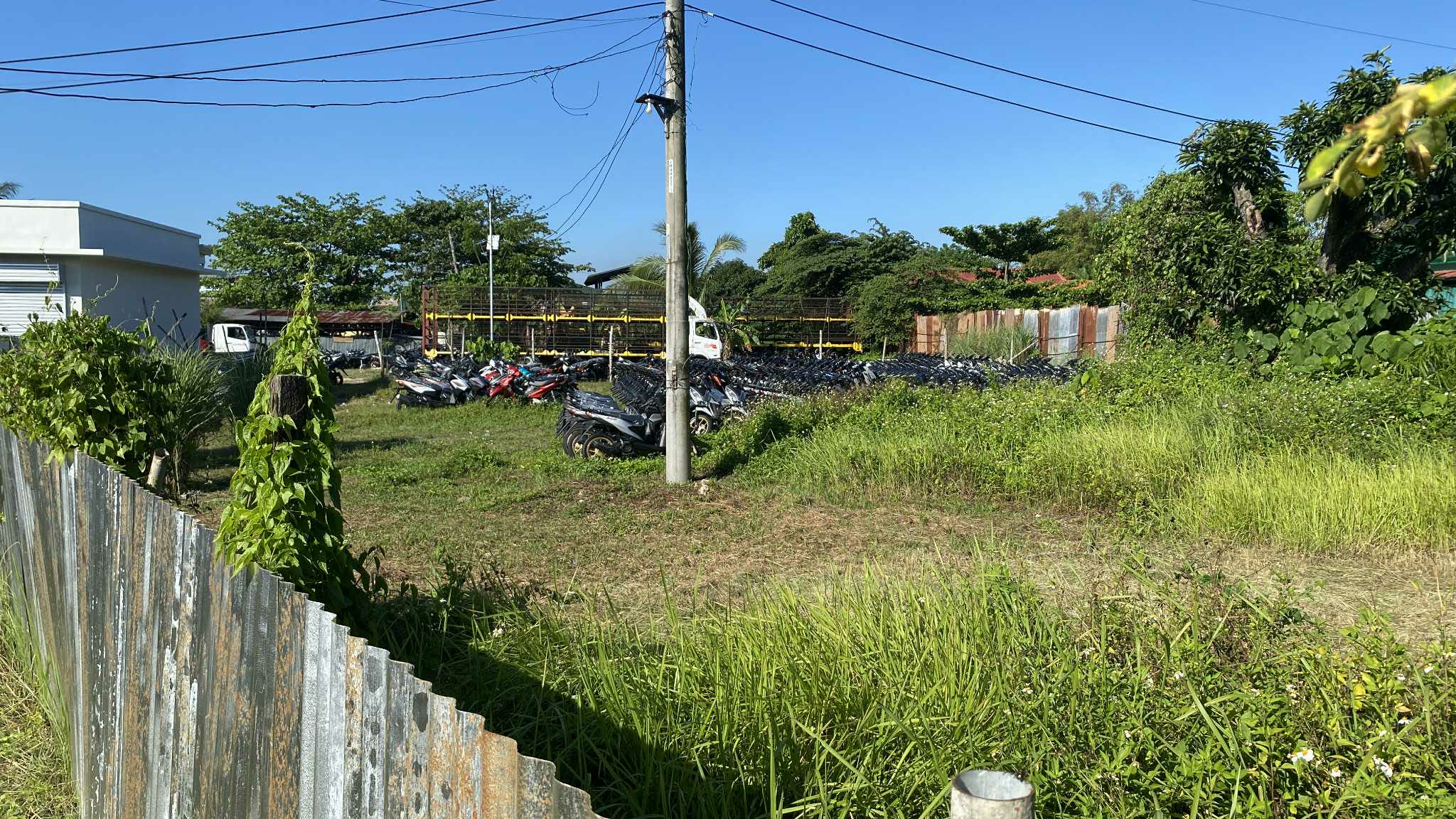 Spacious Lot Along Main Road in Tayud, Liloan https://www.rent.ph/uploads/0021/21108/2026/04/04/7d893d01-4008-4e19-9a3b-27ff94b805b4.jpg