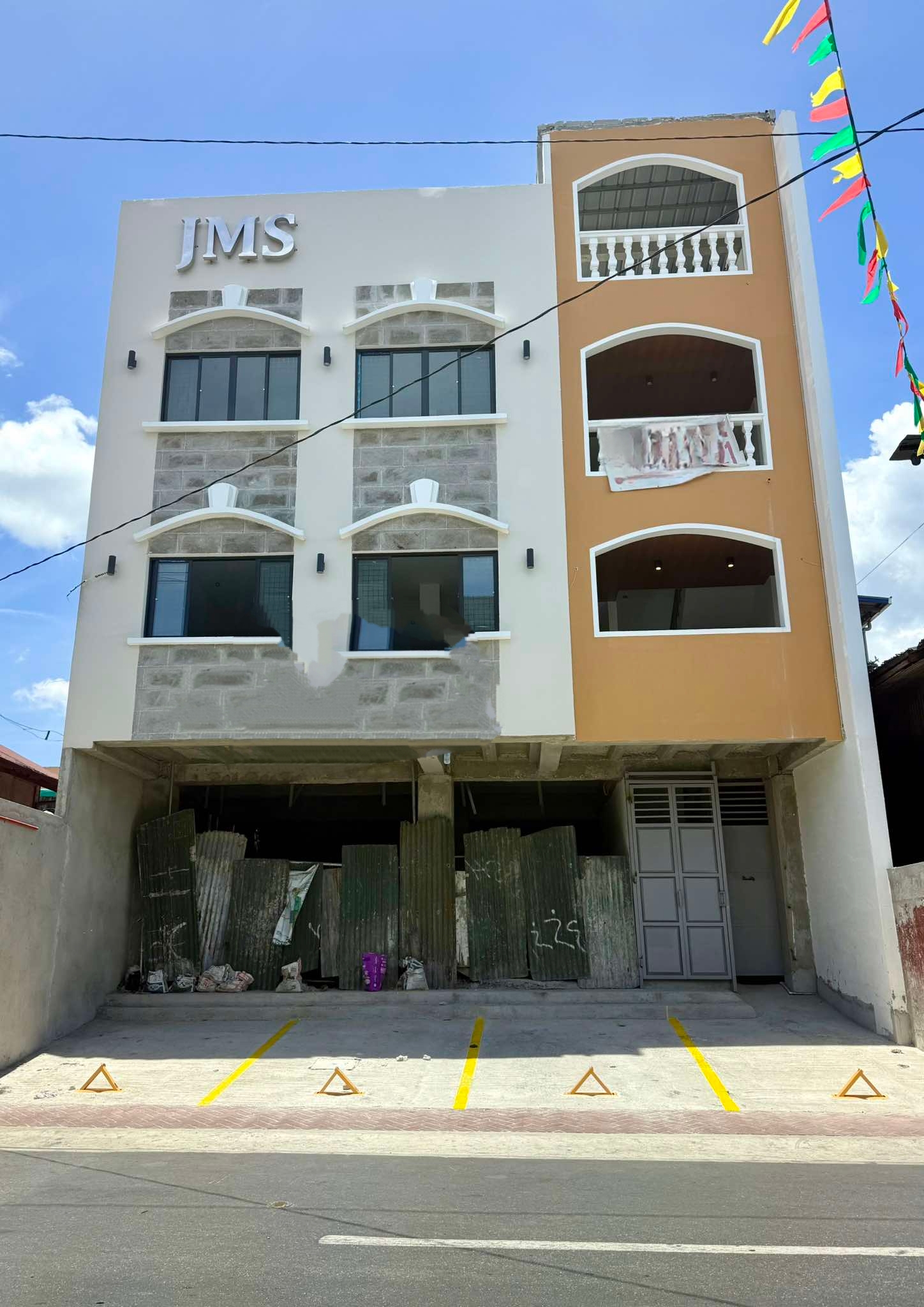 Commercial Space for Lease - PRIME  location in Las Pinas City https://www.rent.ph/uploads/0021/21133/2025/08/22/1000070200.jpg