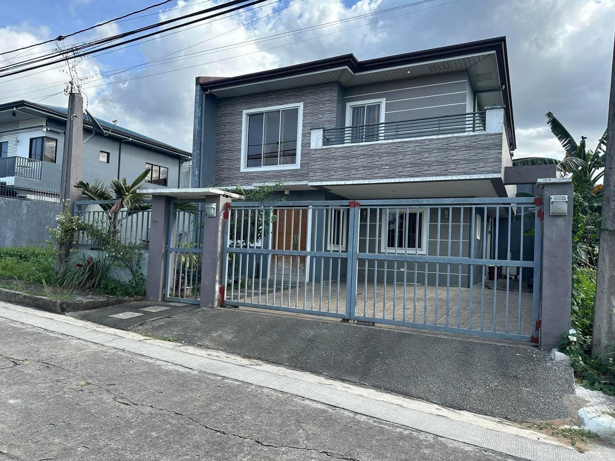 5BR 4TB House For Rent in Greenview Exe. Village West Fairview Quezon City https://www.rent.ph/uploads/0021/21135/2025/11/06/1000025002.jpg