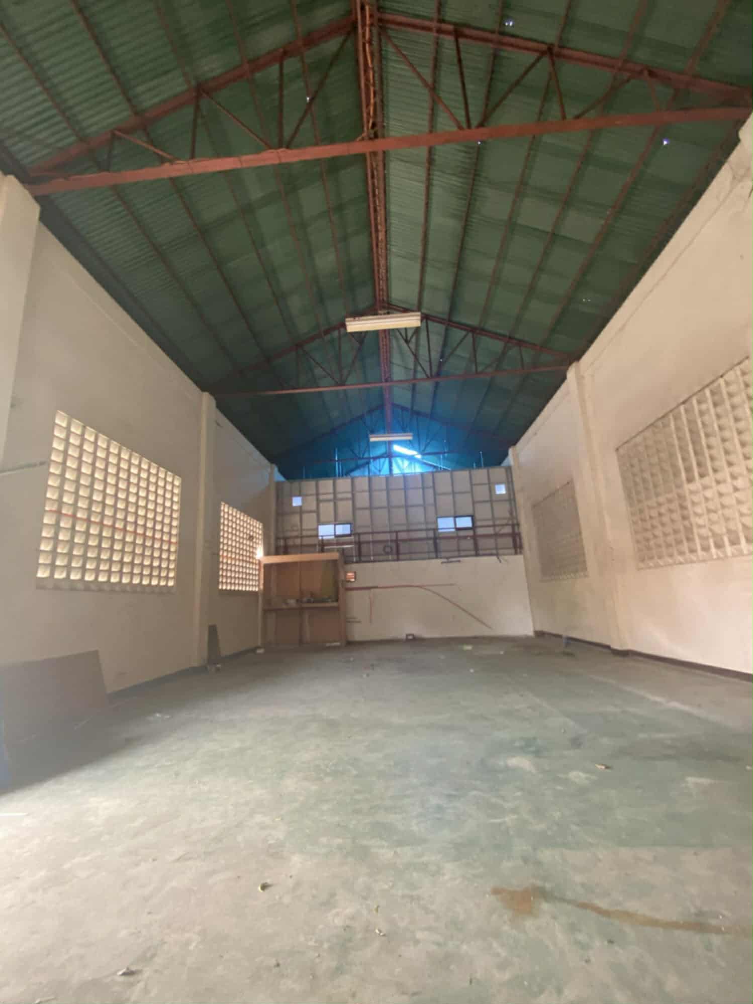 Warehouse for lease https://www.rent.ph/uploads/0021/21601/2025/10/15/messenger-creation-823f700c-ee60-4bee-917e-aee90250cc6b.jpeg
