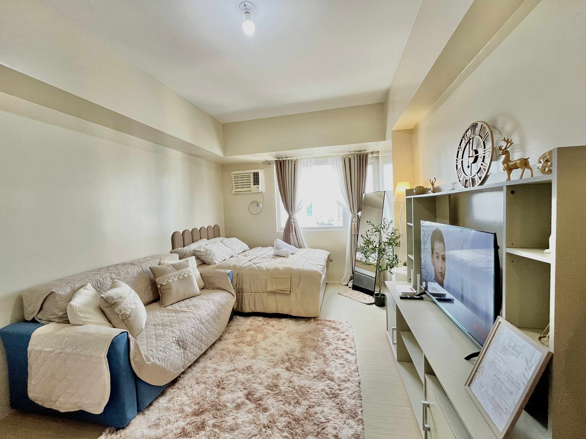 Welcome to STELLA’S STUDIO @ Avida Tower 2 — your relaxing home away from home on the 18th floor! 🌆 https://www.rent.ph/uploads/0021/21776/2025/10/29/535358889-1409923530063733-2089758249185585013-n.jpg