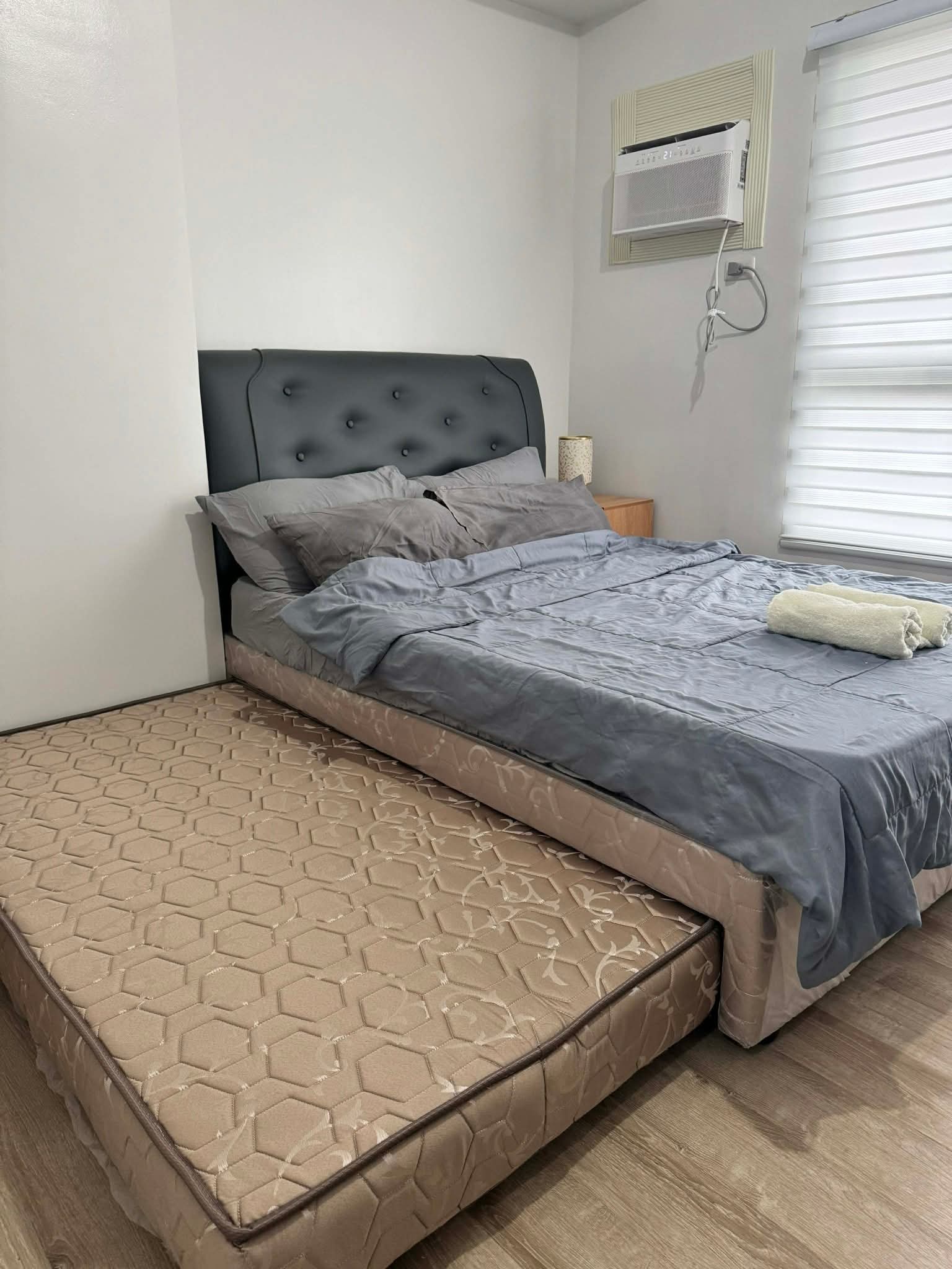 Condominium unit https://www.rent.ph/uploads/0022/22466/2025/12/10/1000020576.jpg