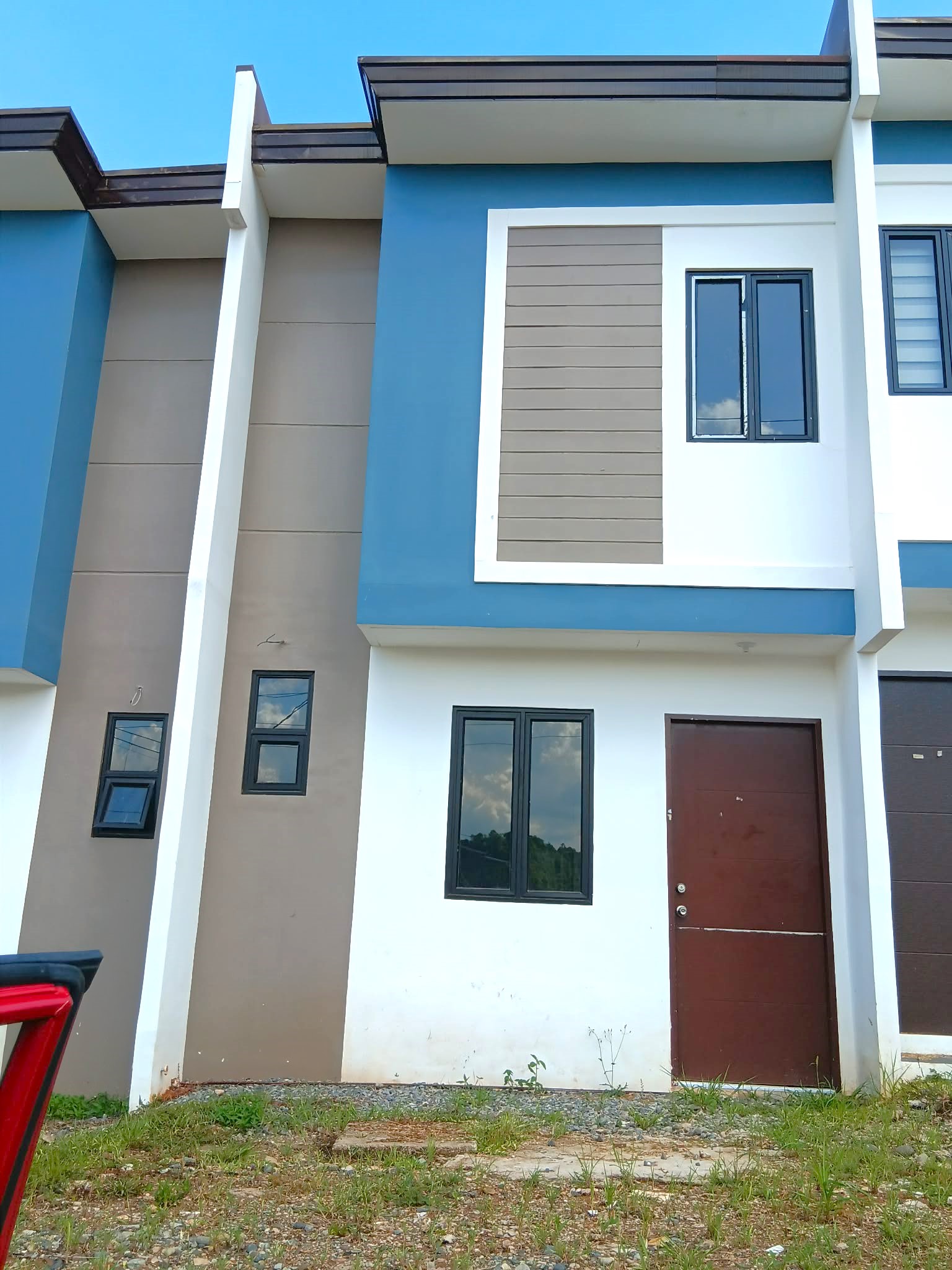 Prime 2-Storey Townhouse for Rent – Main Street Access, La Aldea Lumbia https://www.rent.ph/uploads/0022/22560/2026/01/16/bd8006b8-b2c1-41bc-8bcf-48ffd098f5ba2.jpg