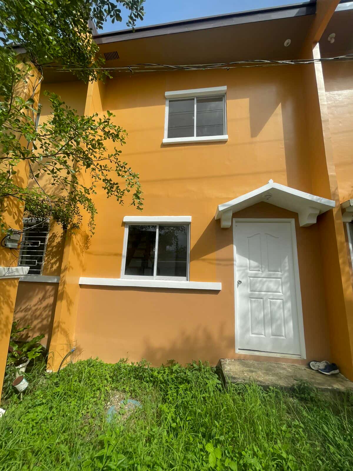 House and lot with a panoramic views of mountain https://www.rent.ph/uploads/0022/22755/2026/02/05/1-front-house.jpeg