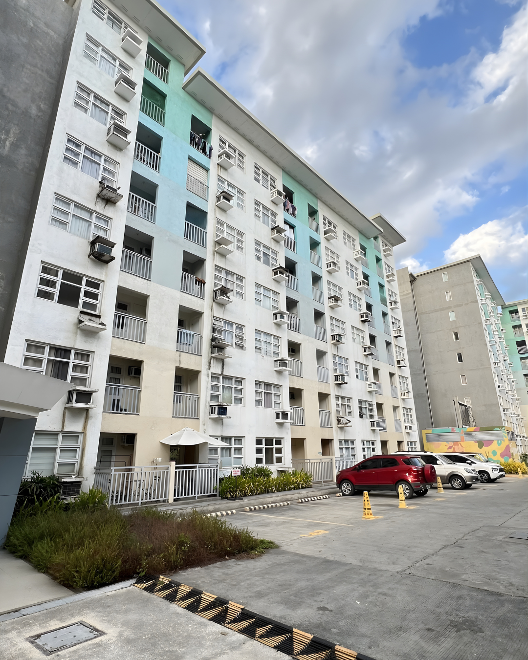 🌇 FOR RENT: Fully Furnished 2BR Condo with Balcony | Davao City https://www.rent.ph/uploads/0023/23500/2026/04/04/11.png