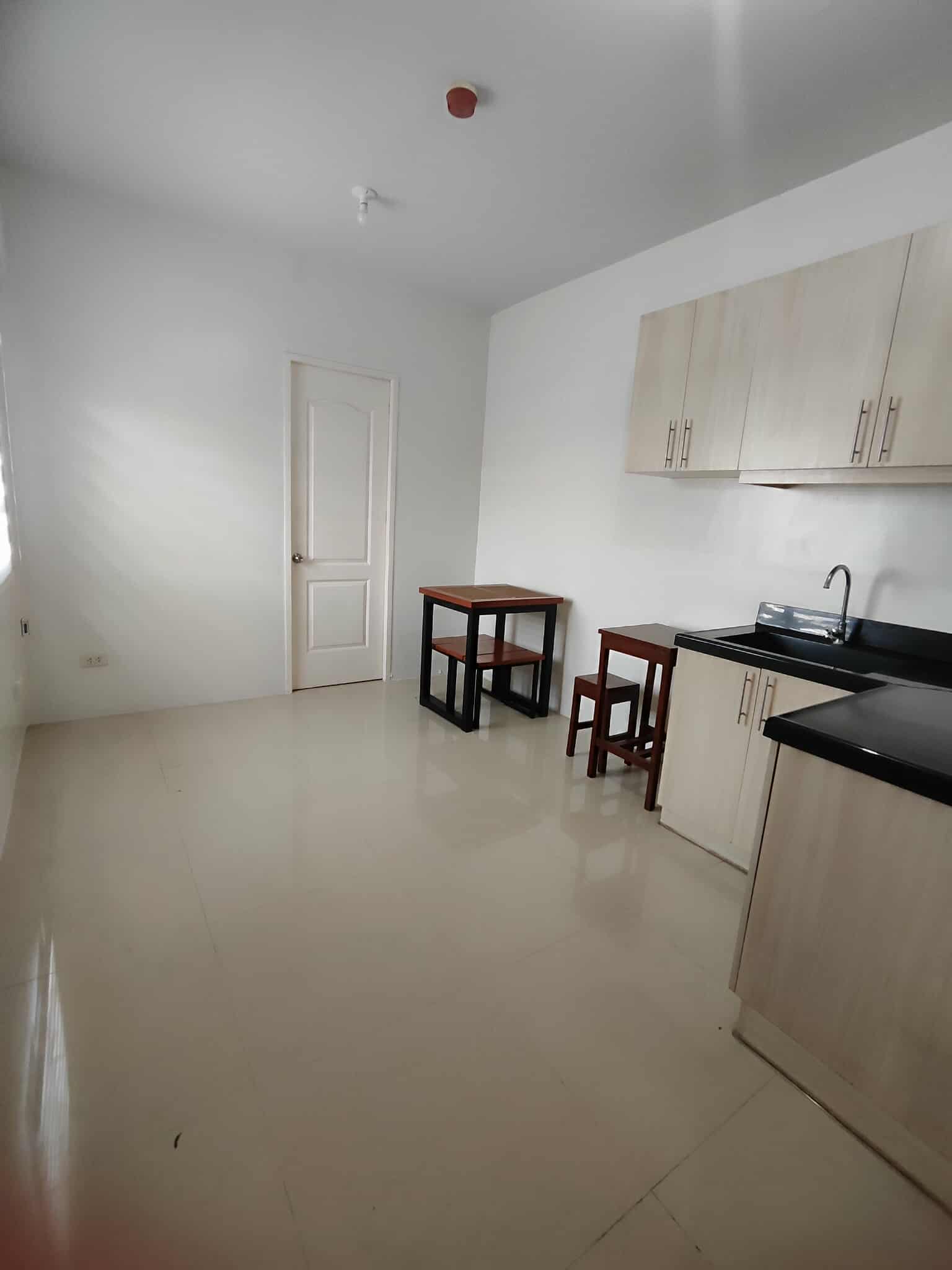 1BR condo with parking for rent https://www.rent.ph/uploads/0023/23583/2026/03/27/653736680-942953071791529-5729396235066322067-n.jpg